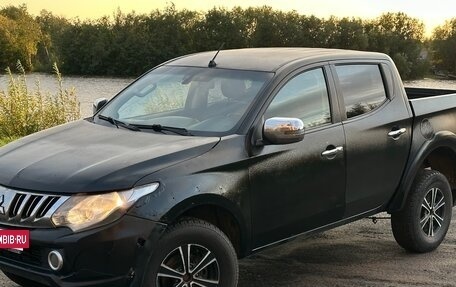 Mitsubishi L200 IV рестайлинг, 2015 год, 1 350 000 рублей, 7 фотография