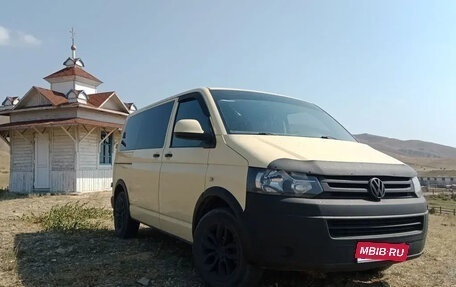 Volkswagen Transporter T5 рестайлинг, 2013 год, 1 930 000 рублей, 1 фотография