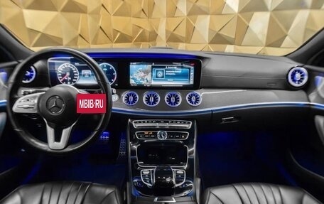 Mercedes-Benz CLS, 2019 год, 4 900 000 рублей, 5 фотография