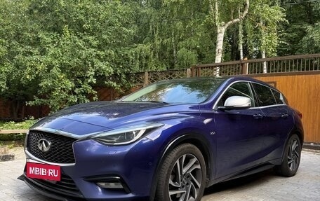 Infiniti Q30, 2016 год, 2 177 000 рублей, 6 фотография