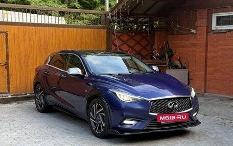 Infiniti Q30, 2016 год, 2 177 000 рублей, 3 фотография