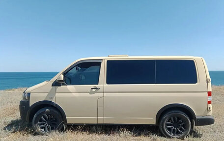 Volkswagen Transporter T5 рестайлинг, 2013 год, 1 930 000 рублей, 5 фотография