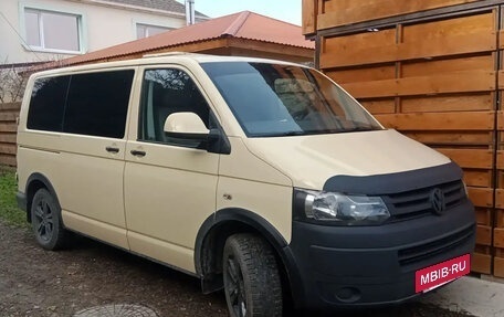 Volkswagen Transporter T5 рестайлинг, 2013 год, 1 930 000 рублей, 7 фотография