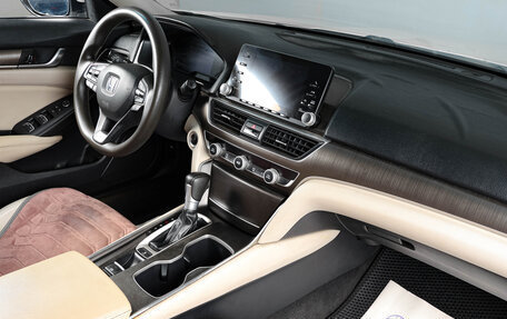 Honda Accord IX рестайлинг, 2019 год, 1 899 000 рублей, 11 фотография