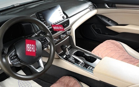 Honda Accord IX рестайлинг, 2019 год, 1 899 000 рублей, 8 фотография