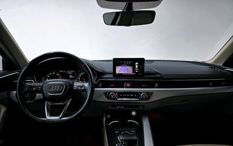 Audi A4, 2016 год, 2 200 000 рублей, 8 фотография