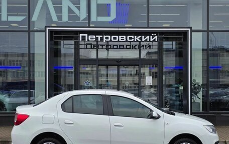 Renault Logan II, 2020 год, 700 000 рублей, 5 фотография