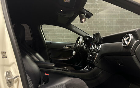 Mercedes-Benz A-Класс, 2015 год, 1 450 000 рублей, 13 фотография