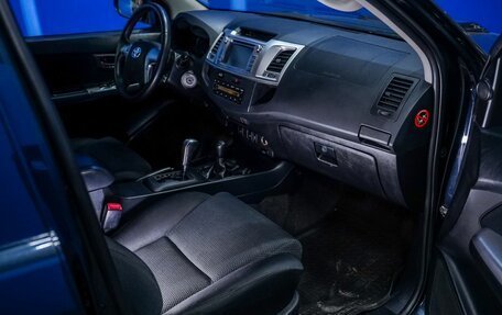 Toyota Hilux VII, 2015 год, 2 450 000 рублей, 12 фотография