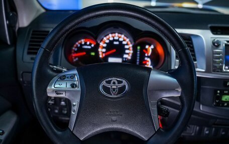 Toyota Hilux VII, 2015 год, 2 450 000 рублей, 21 фотография
