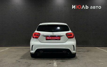 Mercedes-Benz A-Класс, 2015 год, 1 450 000 рублей, 7 фотография