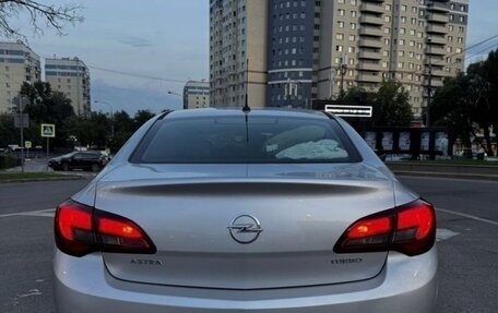 Opel Astra J, 2013 год, 715 000 рублей, 5 фотография