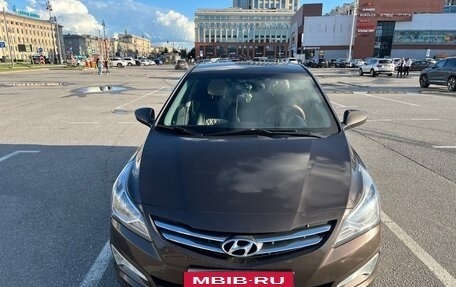 Hyundai Solaris II рестайлинг, 2016 год, 1 150 000 рублей, 2 фотография