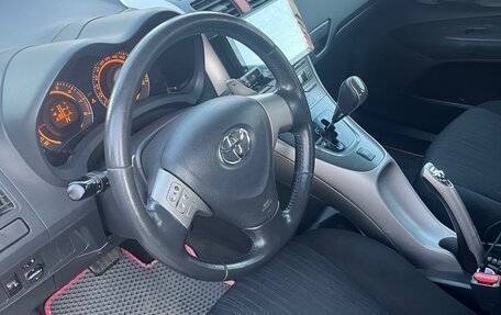 Toyota Auris II, 2007 год, 600 000 рублей, 11 фотография