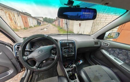 Toyota Avensis III рестайлинг, 1998 год, 176 000 рублей, 4 фотография