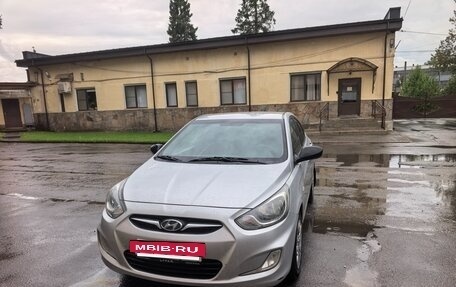 Hyundai Solaris II рестайлинг, 2012 год, 630 000 рублей, 4 фотография