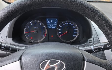 Hyundai Solaris II рестайлинг, 2012 год, 630 000 рублей, 11 фотография