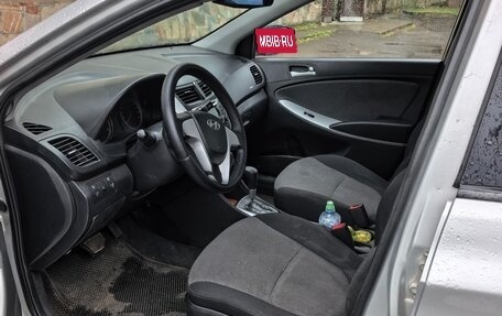 Hyundai Solaris II рестайлинг, 2012 год, 630 000 рублей, 8 фотография