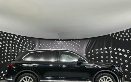 Volkswagen Touareg III, 2021 год, 5 670 000 рублей, 4 фотография