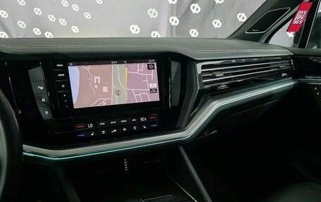 Volkswagen Touareg III, 2021 год, 5 670 000 рублей, 21 фотография