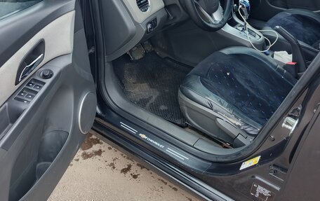 Chevrolet Cruze II, 2010 год, 480 000 рублей, 8 фотография