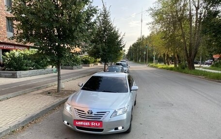 Toyota Camry, 2006 год, 750 000 рублей, 2 фотография