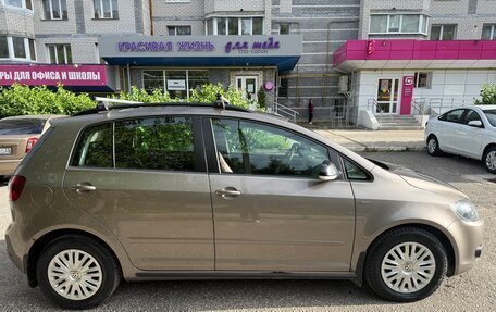 Volkswagen Golf Plus II, 2012 год, 700 000 рублей, 3 фотография