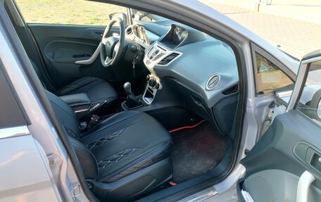 Ford Fiesta, 2011 год, 600 000 рублей, 10 фотография