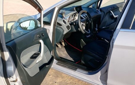 Ford Fiesta, 2011 год, 600 000 рублей, 16 фотография