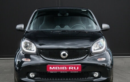 Smart Fortwo III, 2016 год, 1 650 000 рублей, 2 фотография