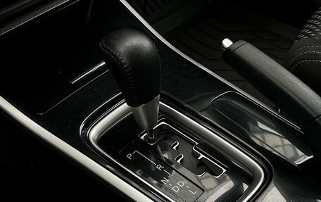 Mitsubishi Outlander III рестайлинг 3, 2017 год, 1 820 700 рублей, 15 фотография