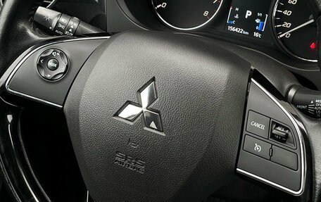Mitsubishi Outlander III рестайлинг 3, 2017 год, 1 820 700 рублей, 23 фотография