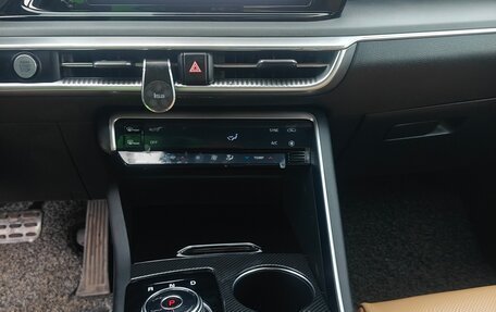 KIA K5, 2020 год, 2 680 000 рублей, 11 фотография