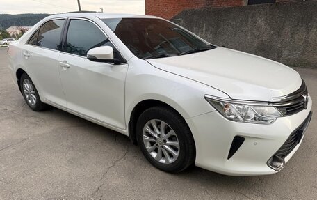 Toyota Camry, 2015 год, 2 100 000 рублей, 1 фотография