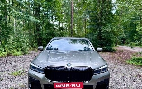 BMW 7 серия, 2020 год, 5 300 000 рублей, 2 фотография