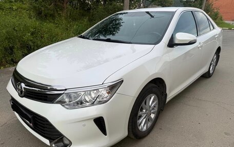 Toyota Camry, 2015 год, 2 100 000 рублей, 2 фотография
