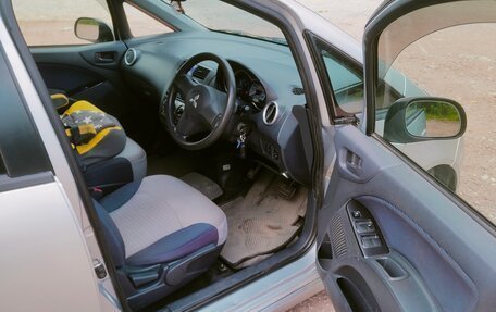 Mitsubishi Colt VI рестайлинг, 2003 год, 340 000 рублей, 13 фотография