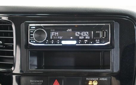 Mitsubishi Outlander III рестайлинг 3, 2013 год, 1 136 000 рублей, 10 фотография