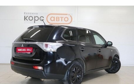 Mitsubishi Outlander III рестайлинг 3, 2013 год, 1 136 000 рублей, 3 фотография