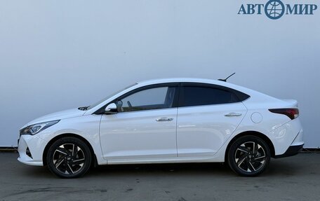 Hyundai Solaris II рестайлинг, 2021 год, 1 670 000 рублей, 8 фотография