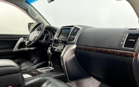 Toyota Land Cruiser 200, 2012 год, 3 150 000 рублей, 11 фотография
