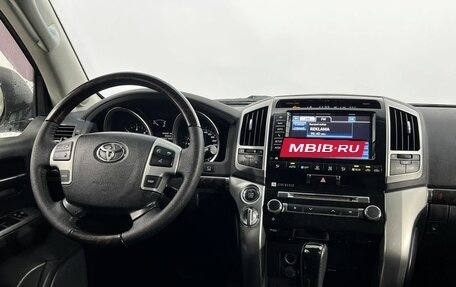 Toyota Land Cruiser 200, 2012 год, 3 150 000 рублей, 14 фотография