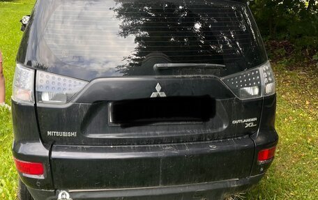 Mitsubishi Outlander III рестайлинг 3, 2011 год, 450 000 рублей, 2 фотография