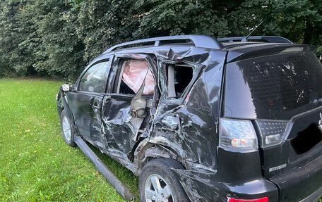 Mitsubishi Outlander III рестайлинг 3, 2011 год, 450 000 рублей, 4 фотография