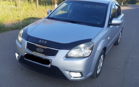 KIA Rio II, 2010 год, 750 000 рублей, 2 фотография