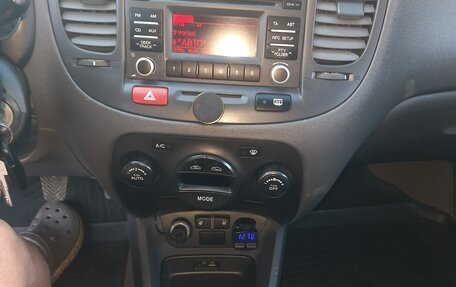 KIA Rio II, 2010 год, 750 000 рублей, 12 фотография