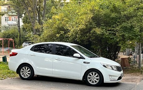 KIA Rio III рестайлинг, 2013 год, 899 999 рублей, 2 фотография
