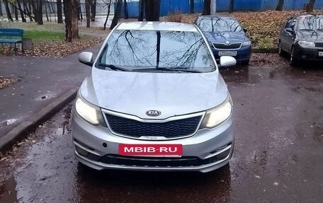 KIA Rio III рестайлинг, 2015 год, 360 000 рублей, 2 фотография