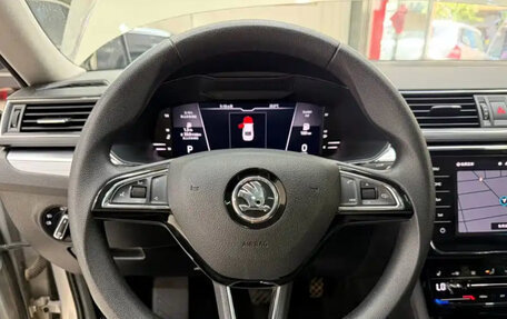 Skoda Superb III рестайлинг, 2022 год, 2 740 000 рублей, 10 фотография