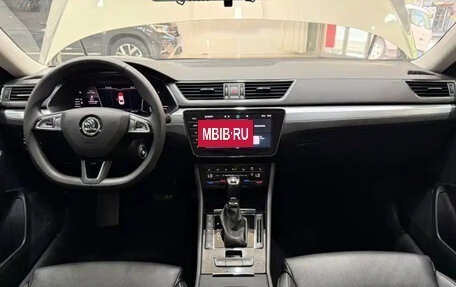 Skoda Superb III рестайлинг, 2022 год, 2 740 000 рублей, 19 фотография